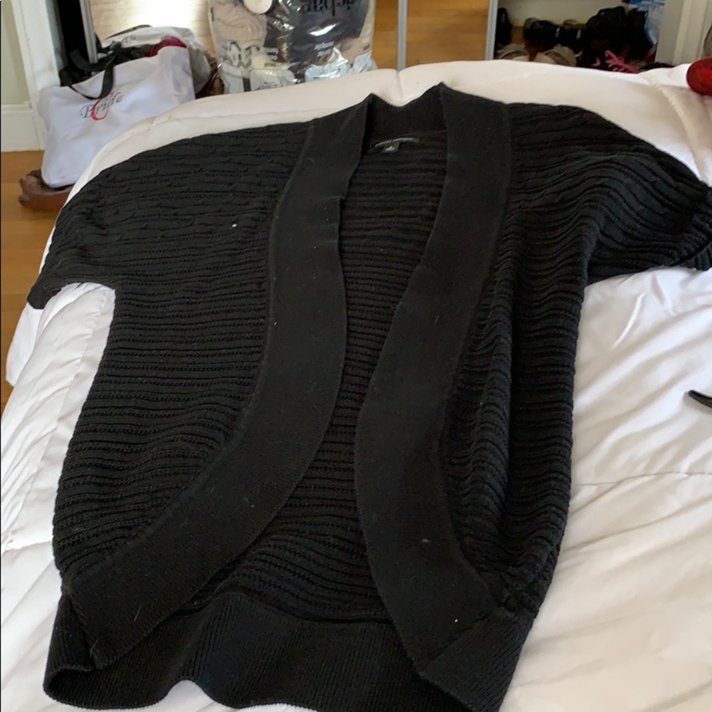 Short sleeved sweater jacket